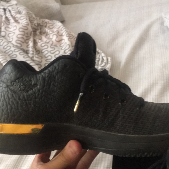 Jordan 31 Black And Gold. Low - Picture 5 of 7